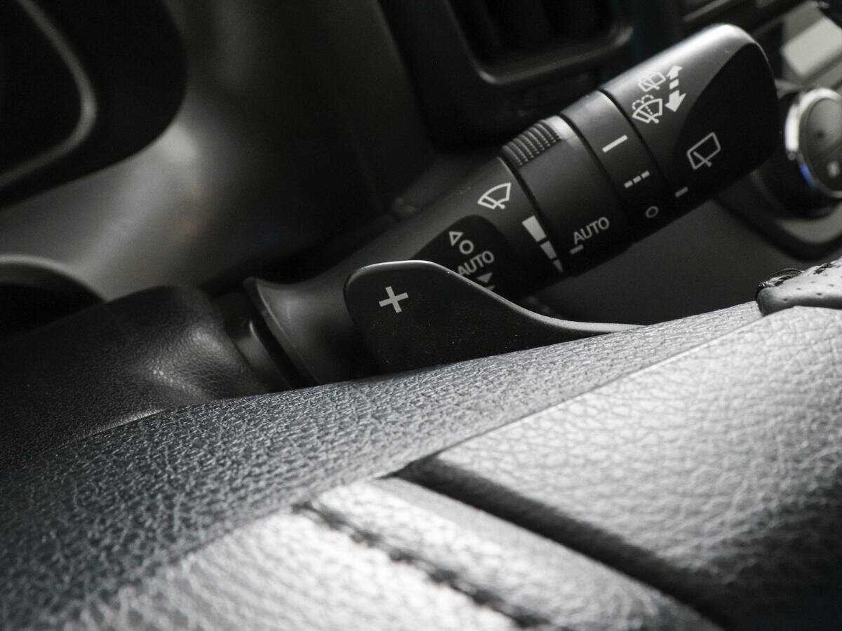 Toyota RAV4 с пробегом — 2014 год. Фото: #13