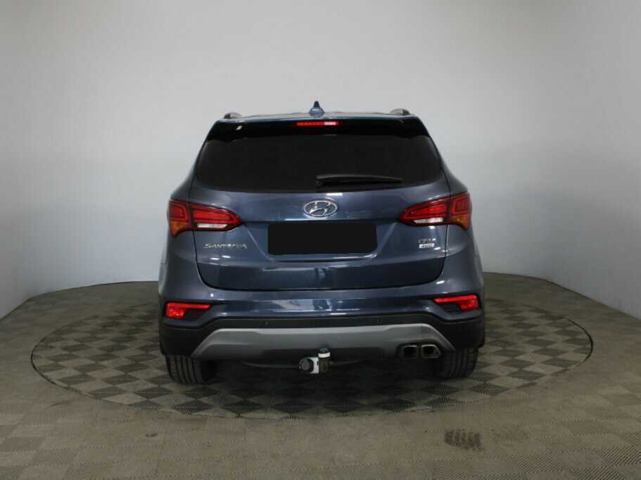 Hyundai Santa Fe с пробегом — 2018 год. Фото: #4