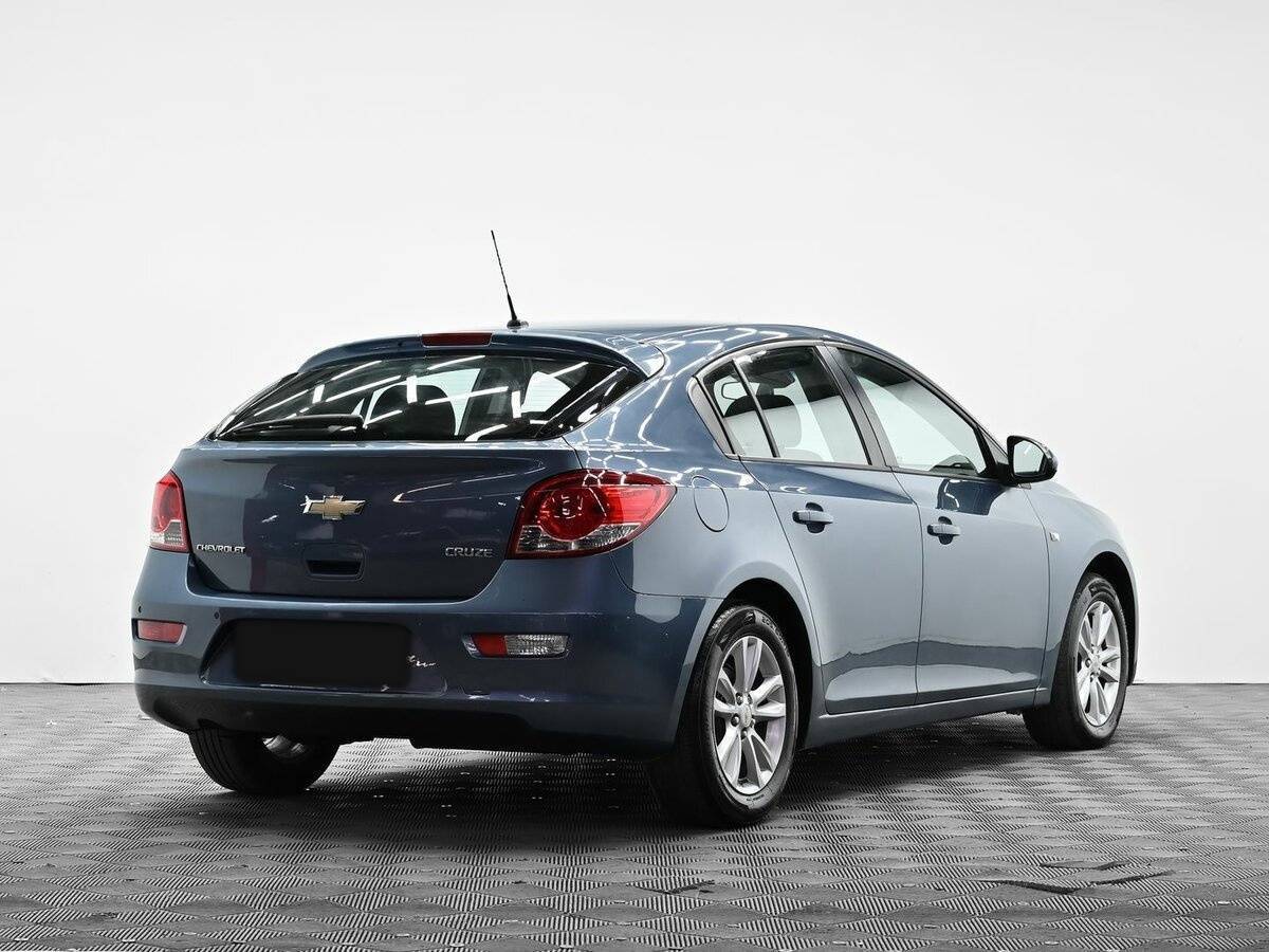 Chevrolet Cruze с пробегом — 2012 год. Фото: #3