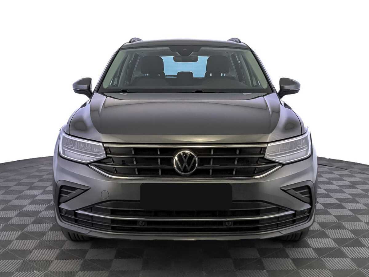 Volkswagen Tiguan с пробегом — 2021 год. Фото: #1