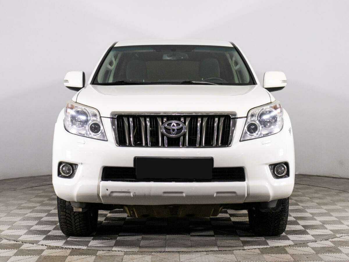 Toyota Land Cruiser Prado с пробегом — 2012 год. Фото: #1