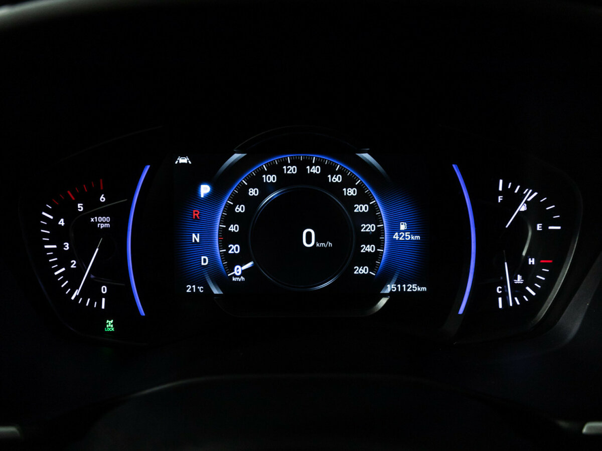 Hyundai Santa Fe с пробегом — 2019 год. Фото: #9