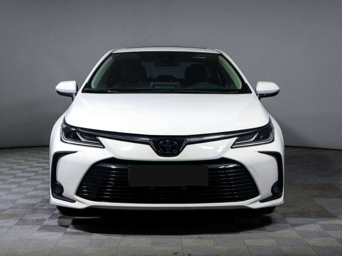 Toyota Corolla с пробегом — 2022 год. Фото: #1