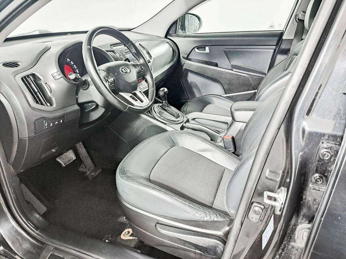 Kia Sportage с пробегом — 2012 год. Фото: #12
