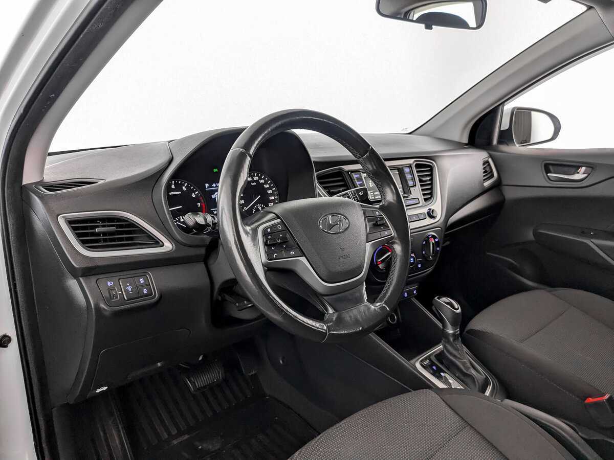 Hyundai Solaris с пробегом — 2018 год. Фото: #14
