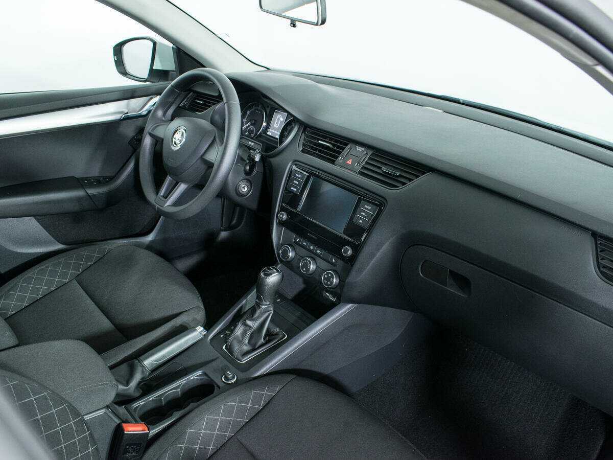 Skoda Octavia с пробегом — 2019 год. Фото: #8