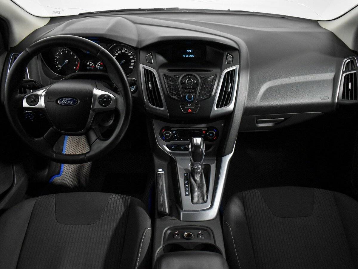 Ford Focus с пробегом — 2013 год. Фото: #12