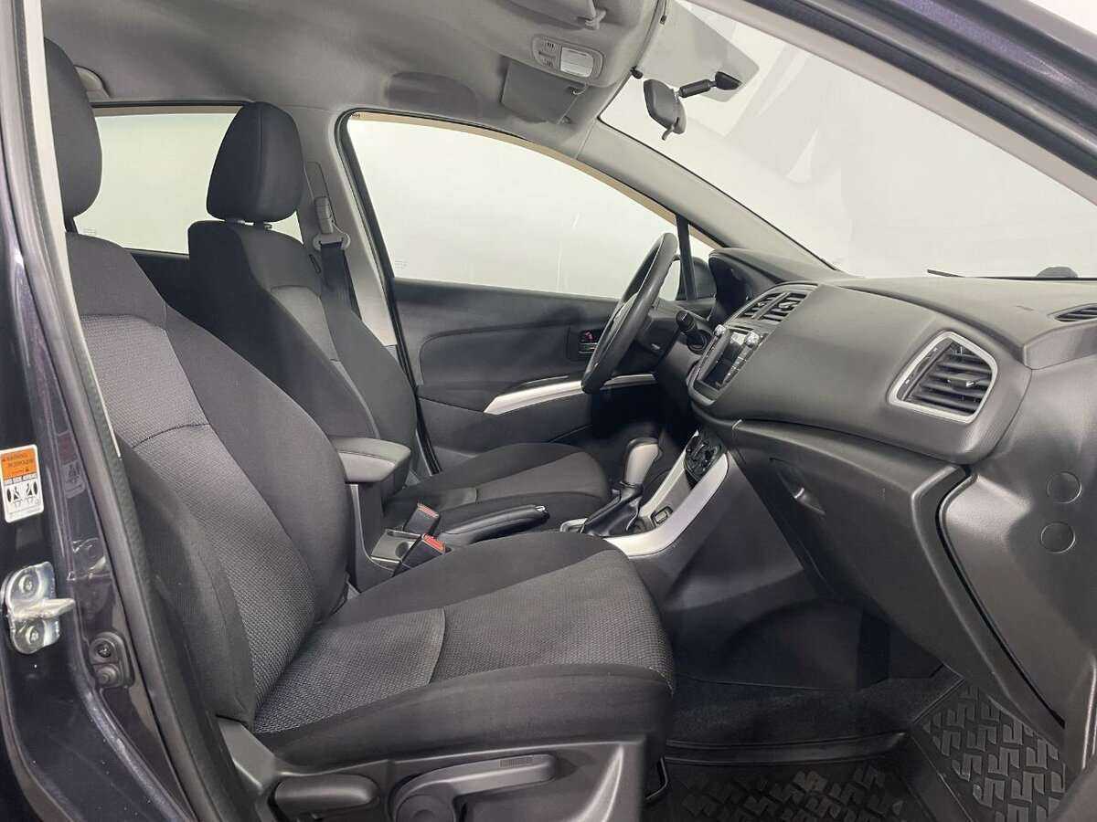 Suzuki SX4 с пробегом — 2014 год. Фото: #13