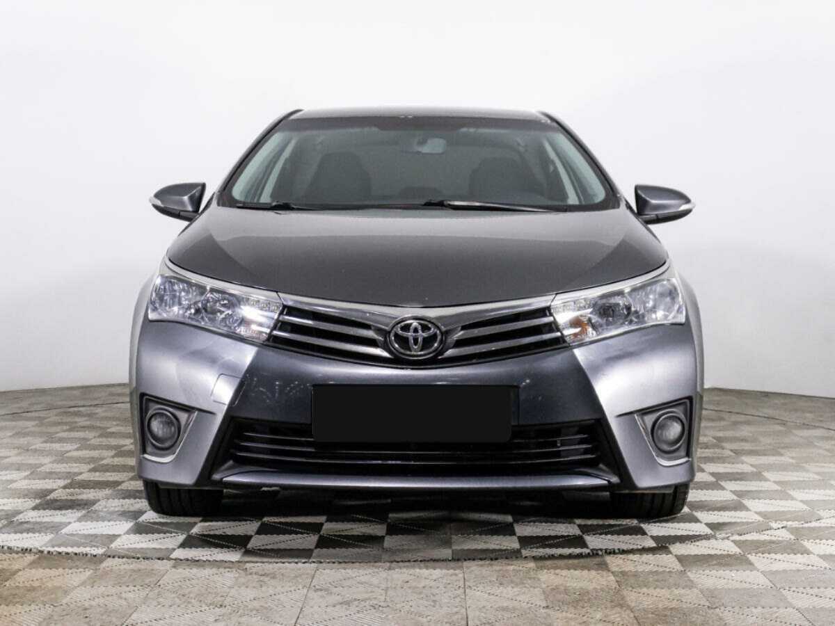 Toyota Corolla с пробегом — 2015 год. Фото: #1