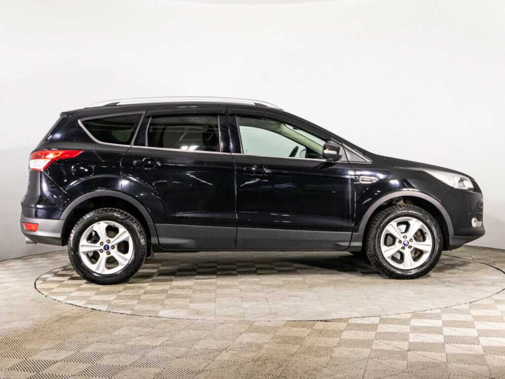Ford Kuga с пробегом — 2016 год. Фото: #3