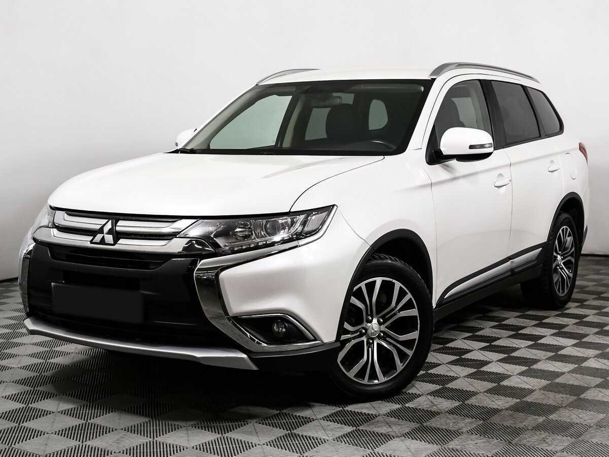 Mitsubishi Outlander с пробегом — 2017 год. Посмотреть фото