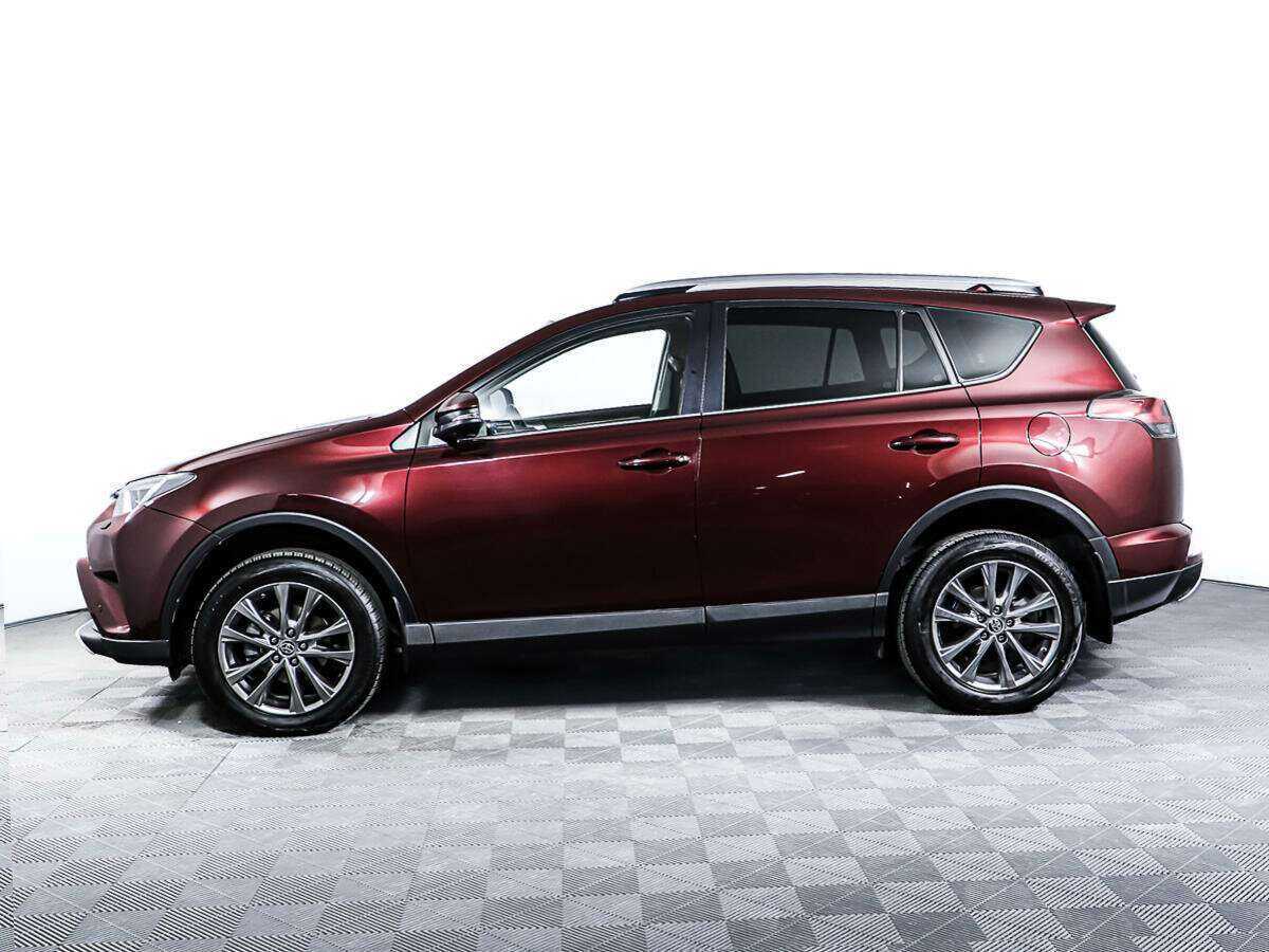 Toyota RAV4 с пробегом — 2018 год. Фото: #7