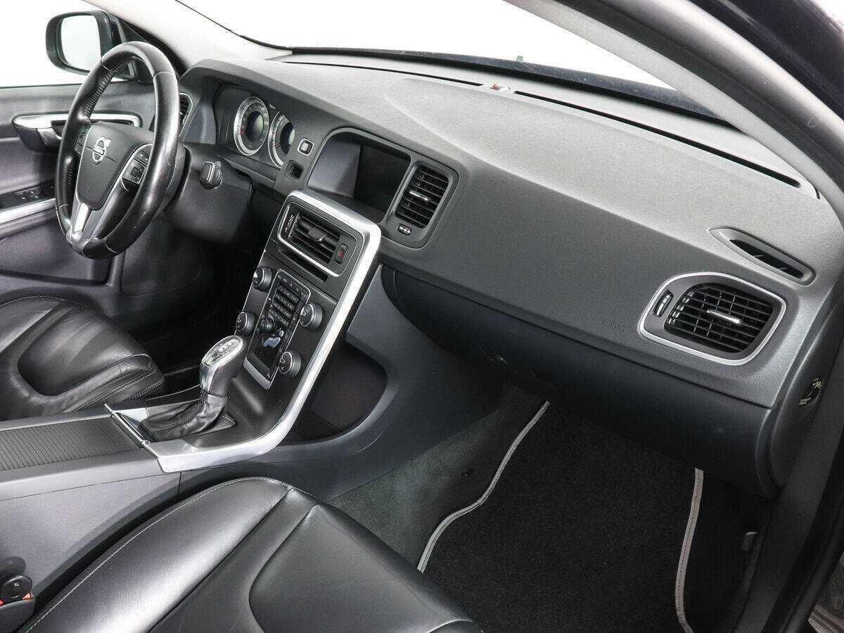 Volvo S60 с пробегом — 2012 год. Фото: #9