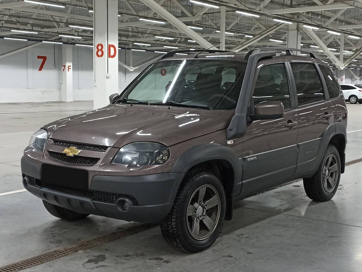 Chevrolet Niva с пробегом — 2018 год. Посмотреть фото