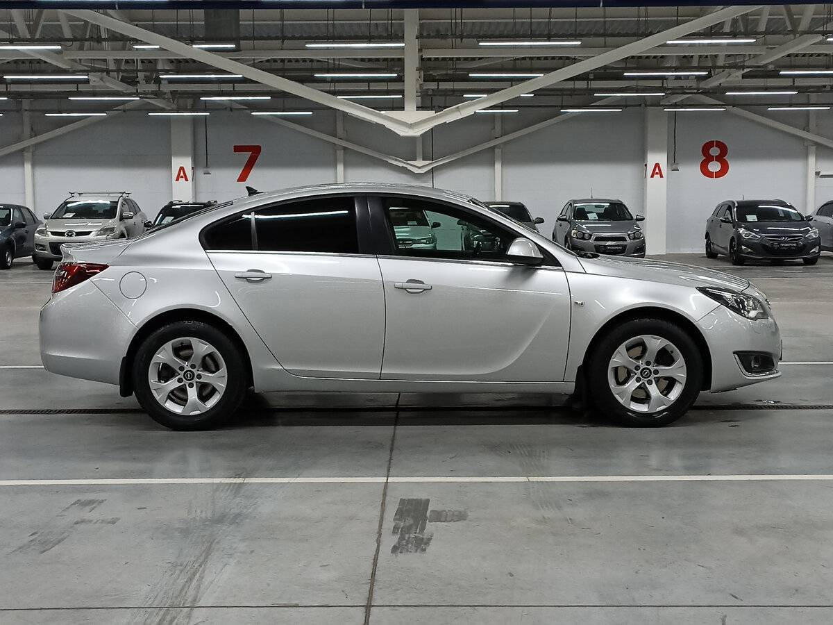 Opel Insignia с пробегом — 2014 год. Фото: #3