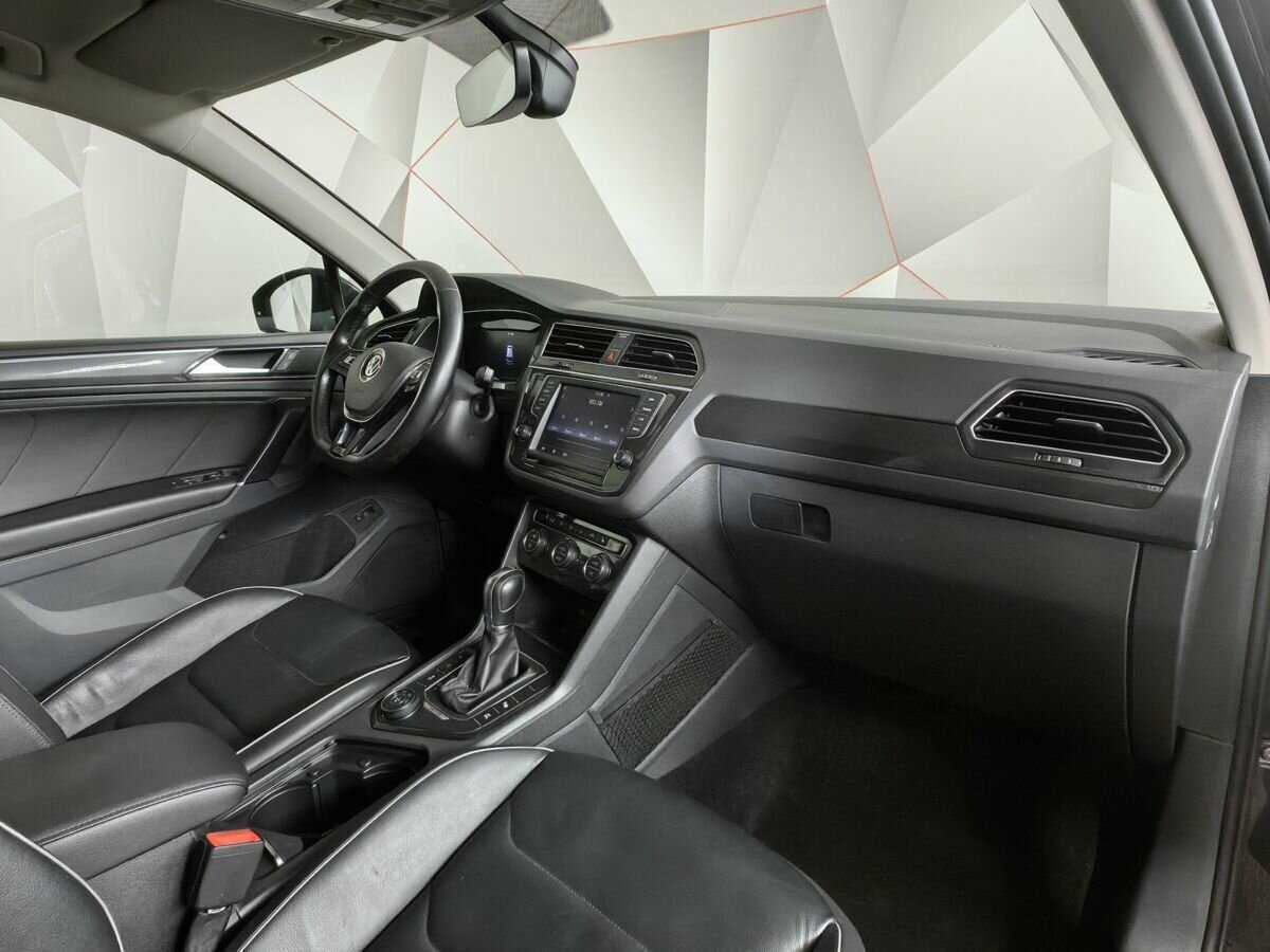 Volkswagen Tiguan с пробегом — 2017 год. Фото: #7
