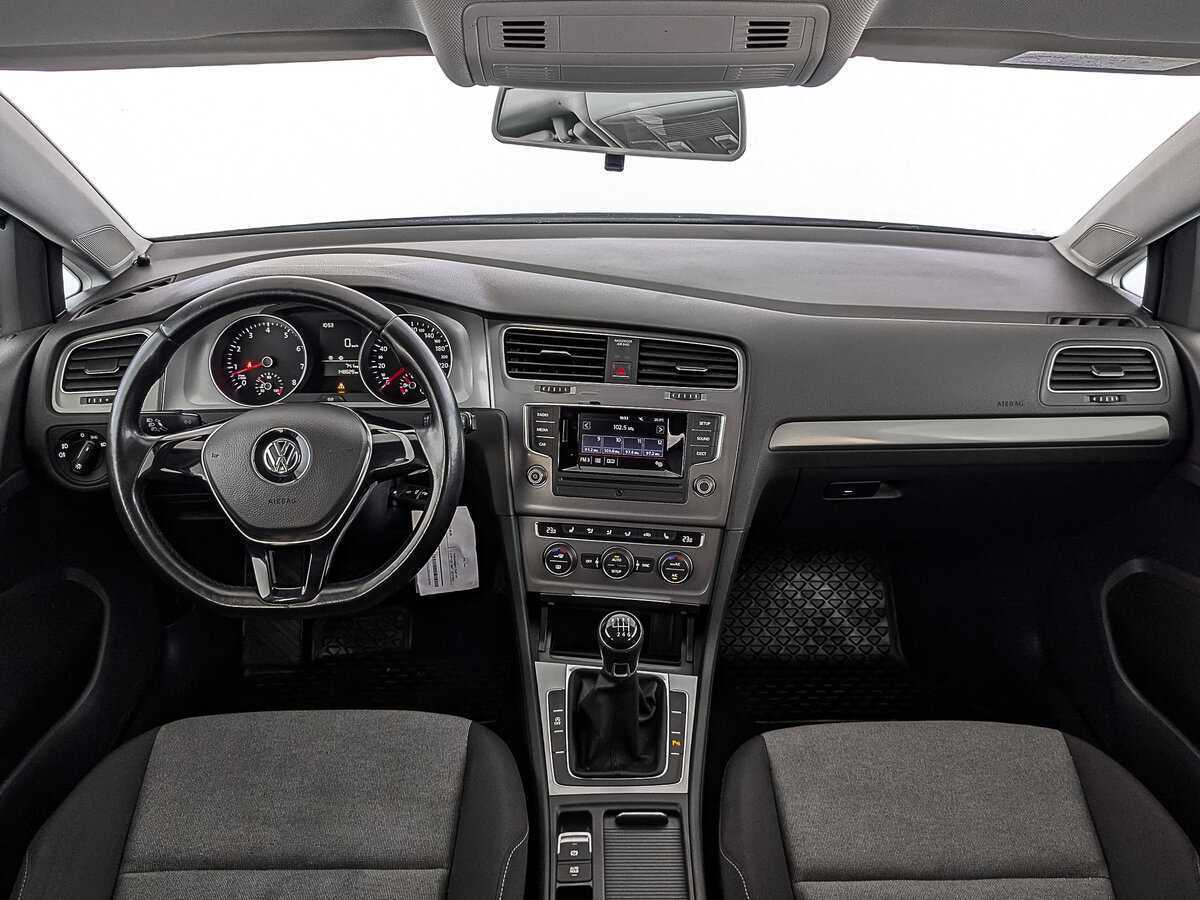 Volkswagen Golf с пробегом — 2014 год. Фото: #13