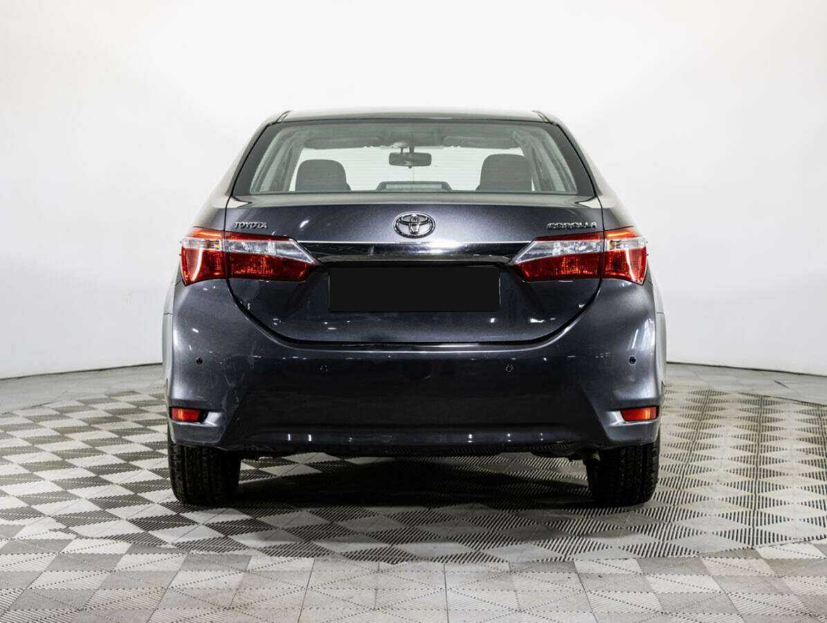 Toyota Corolla с пробегом — 2014 год. Фото: #4