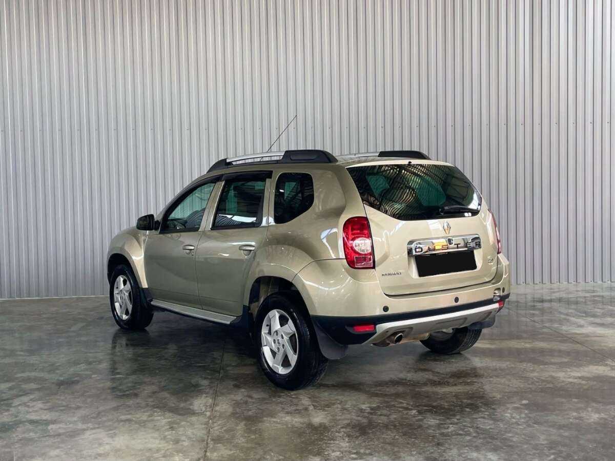 Renault Duster с пробегом — 2013 год. Фото: #6