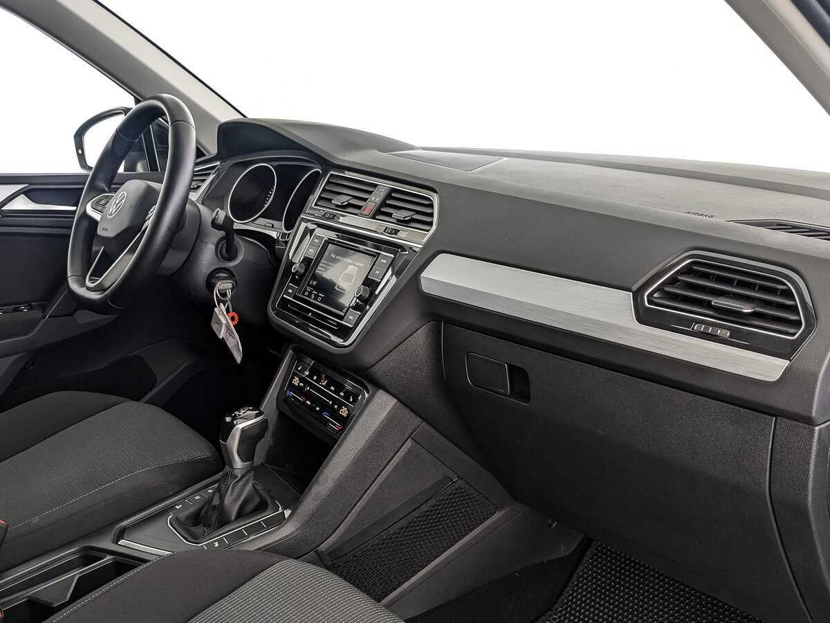 Volkswagen Tiguan с пробегом — 2021 год. Фото: #10