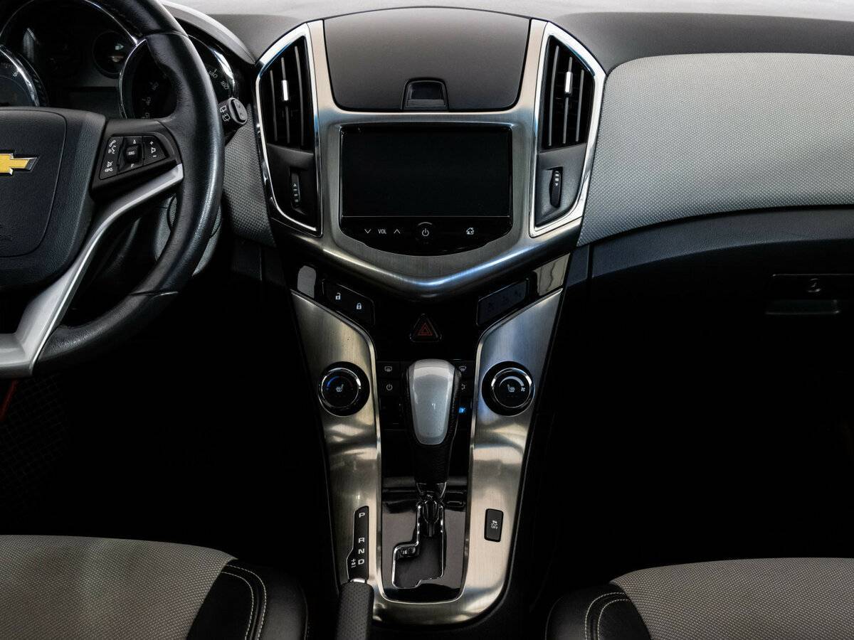 Chevrolet Cruze с пробегом — 2014 год. Фото: #13