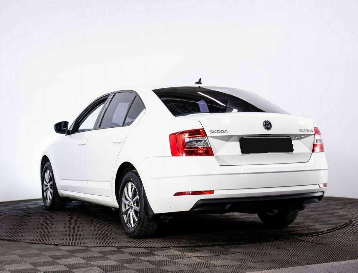 Skoda Octavia с пробегом — 2017 год. Фото: #3