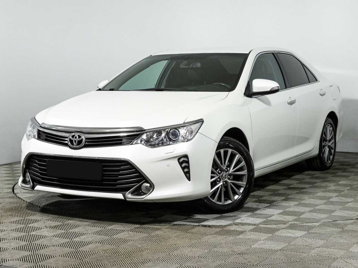 Toyota Camry с пробегом — 2016 год. Посмотреть фото