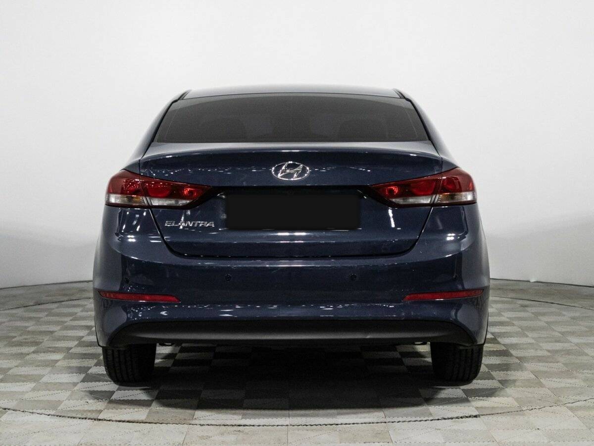 Hyundai Elantra с пробегом — 2016 год. Фото: #5