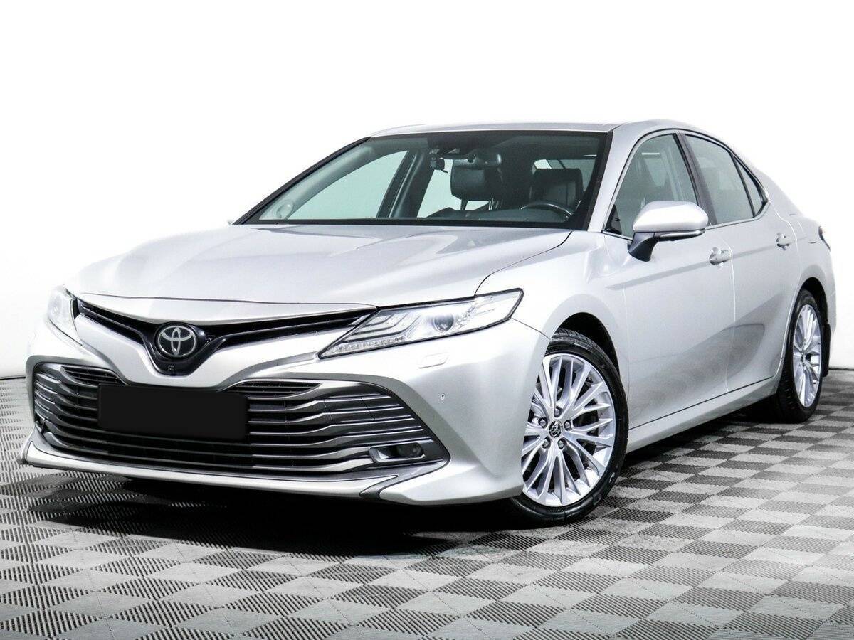 Toyota Camry с пробегом — 2018 год. Фото: #0