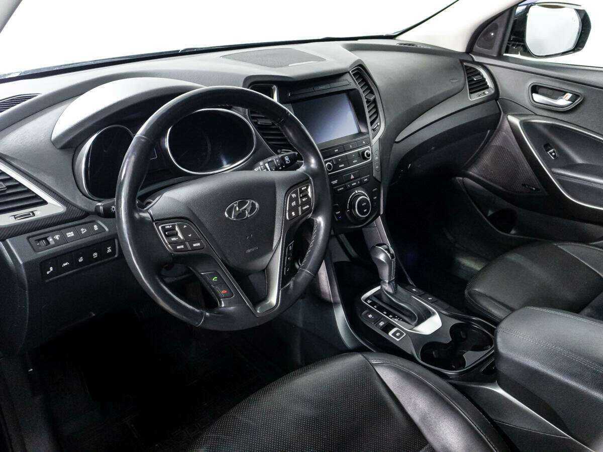 Hyundai Santa Fe с пробегом — 2017 год. Фото: #9