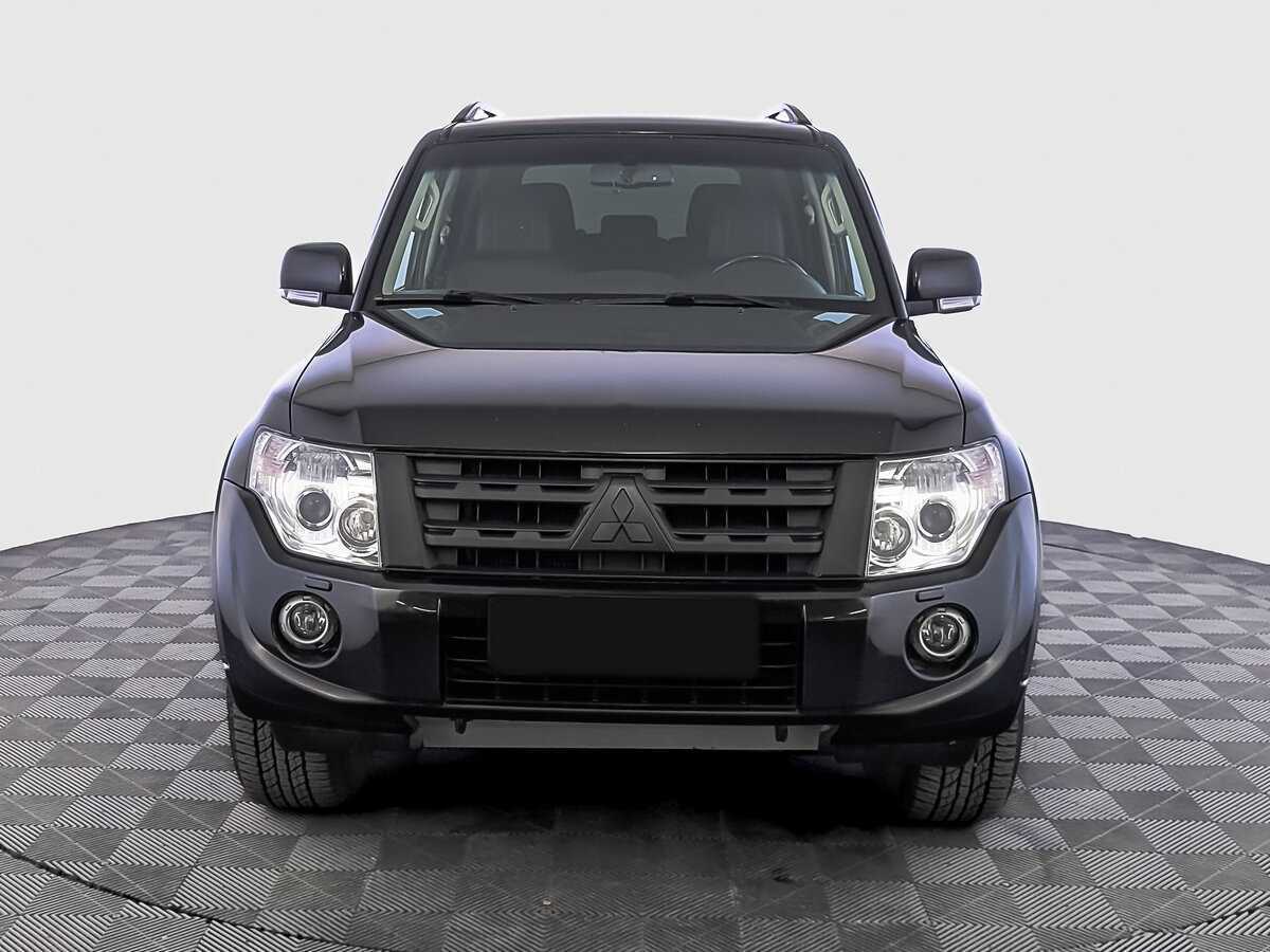 Mitsubishi Pajero с пробегом — 2013 год. Фото: #1