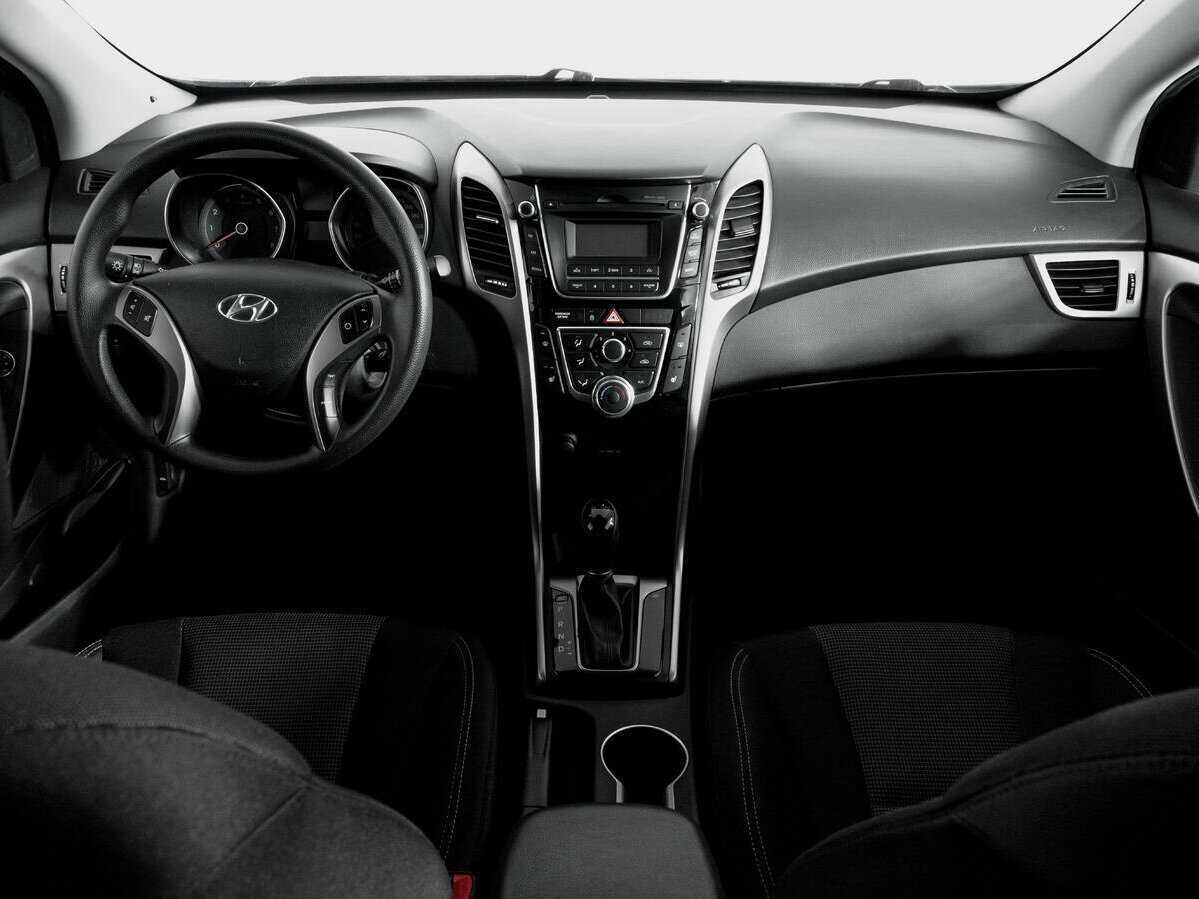 Hyundai i30 с пробегом — 2014 год. Фото: #11