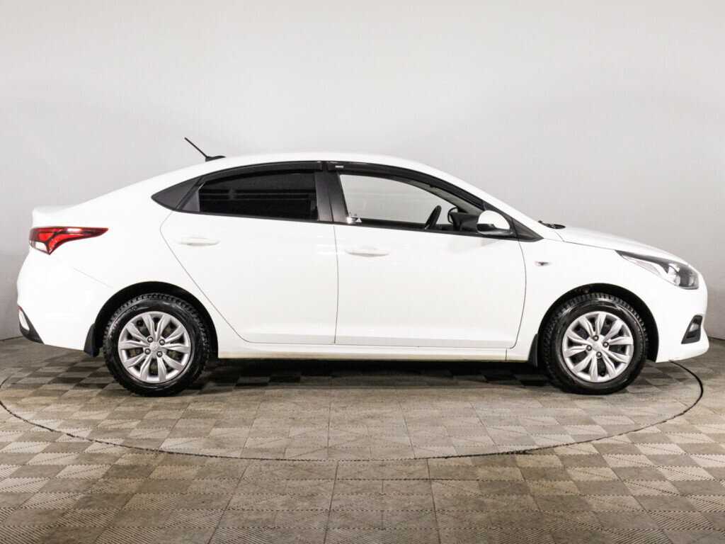 Hyundai Solaris с пробегом — 2017 год. Фото: #3