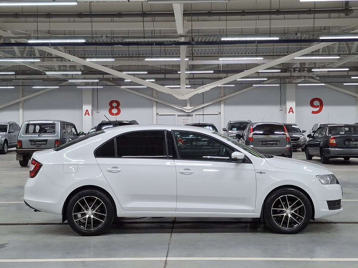 Skoda Rapid с пробегом — 2019 год. Фото: #3