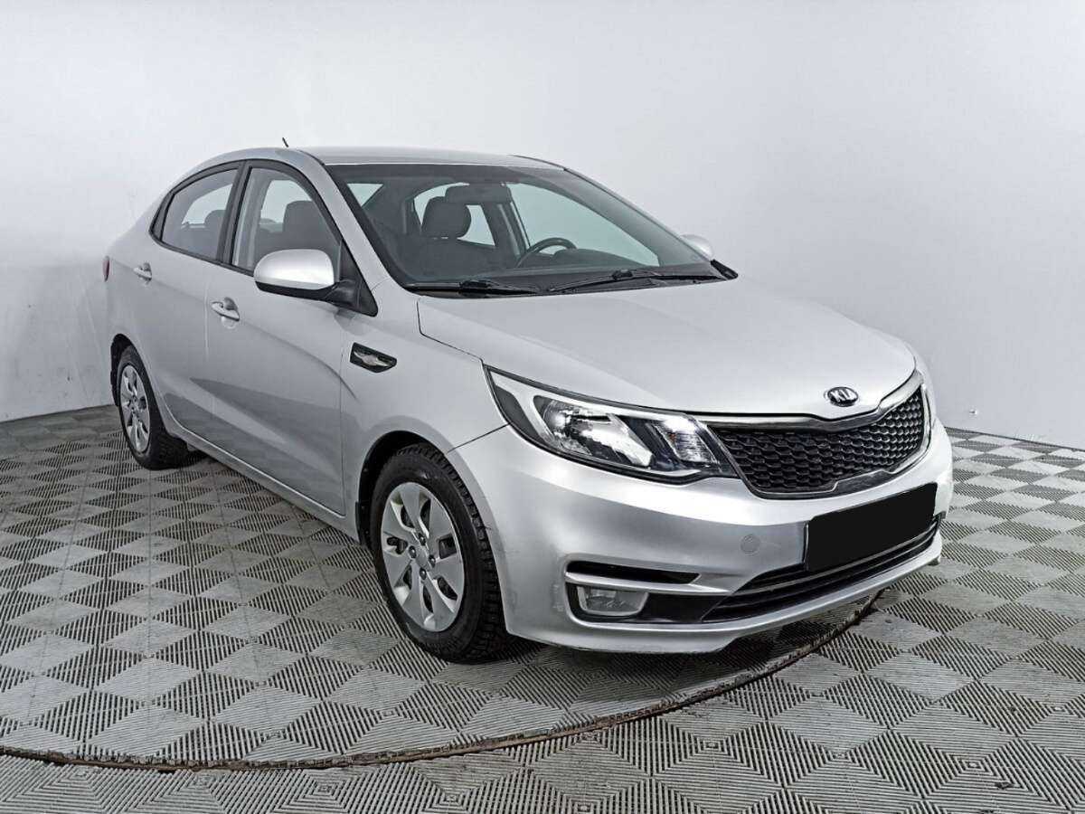 Kia Rio с пробегом — 2015 год. Фото: #2