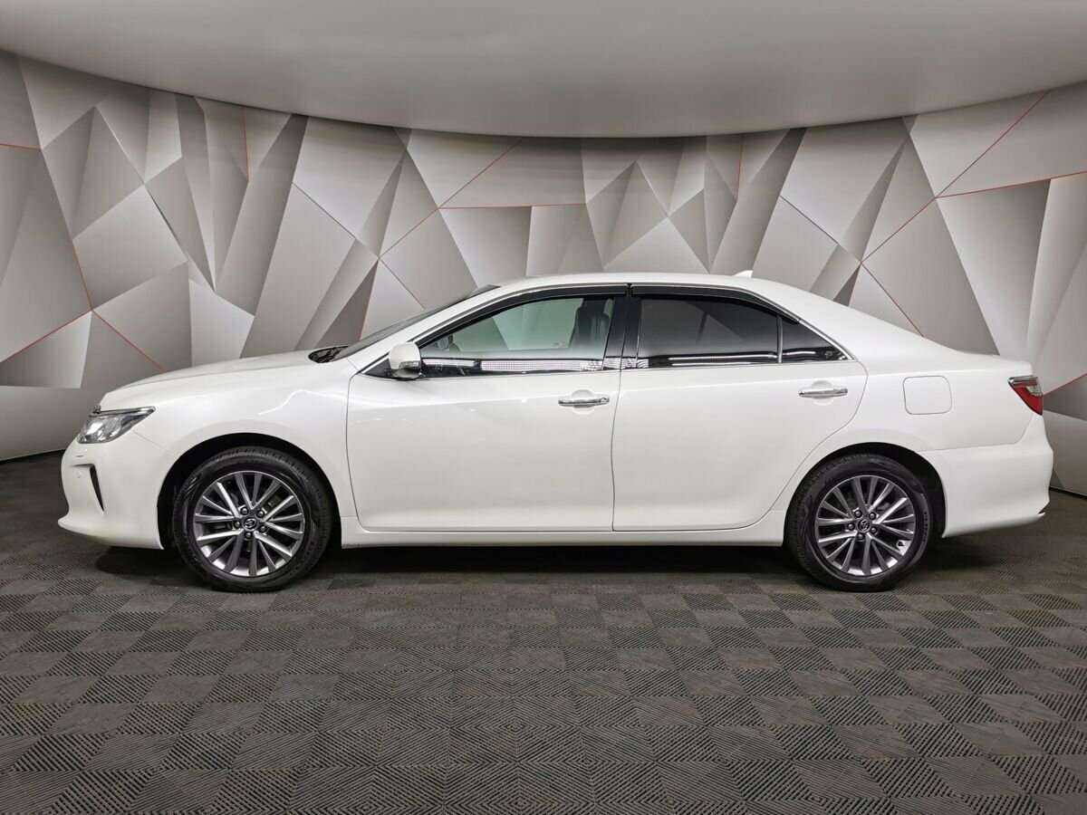 Toyota Camry с пробегом — 2016 год. Фото: #4