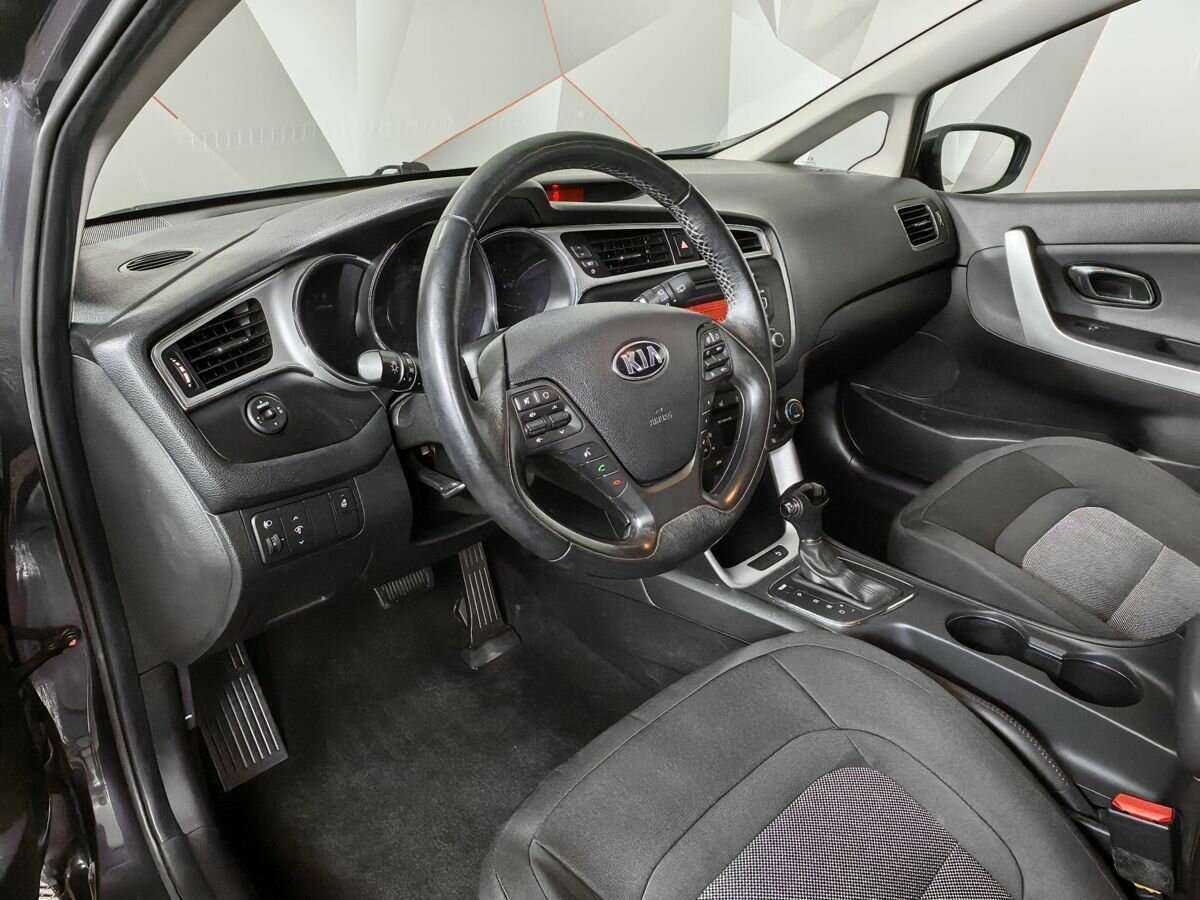Kia Ceed с пробегом — 2017 год. Фото: #13