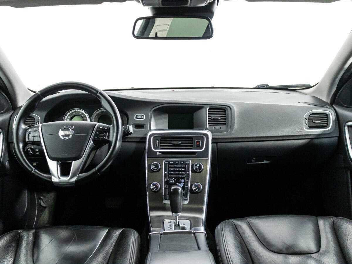 Volvo S60 с пробегом — 2012 год. Фото: #12