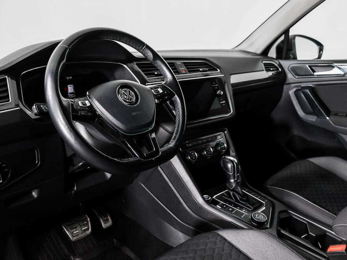 Volkswagen Tiguan с пробегом — 2018 год. Фото: #8