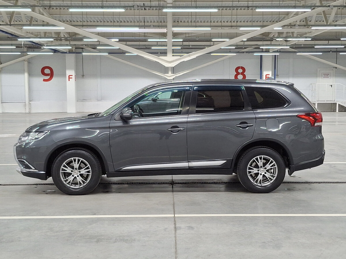 Mitsubishi Outlander с пробегом — 2015 год. Фото: #7