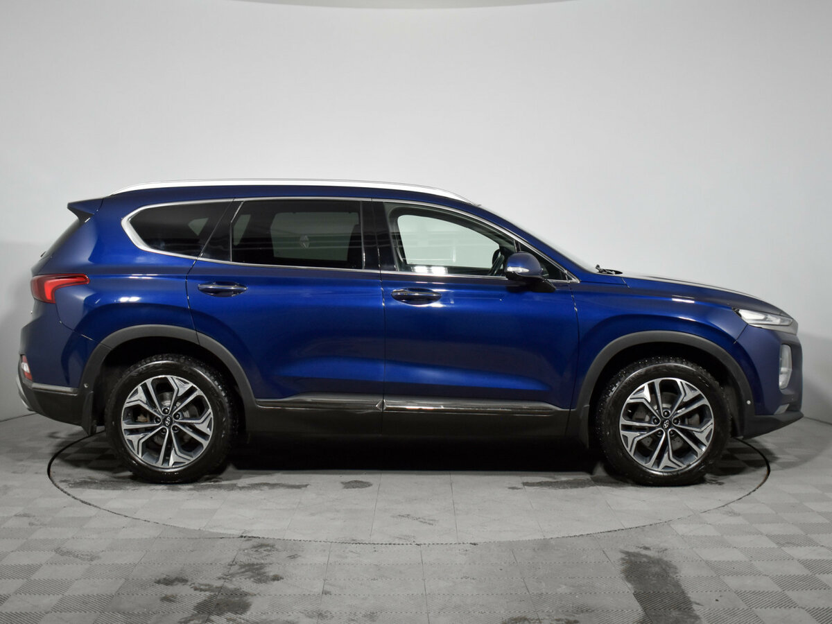 Hyundai Santa Fe с пробегом — 2019 год. Фото: #3