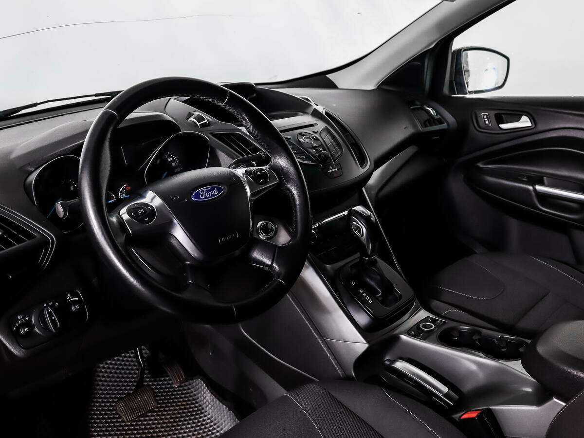 Ford Kuga с пробегом — 2014 год. Фото: #6