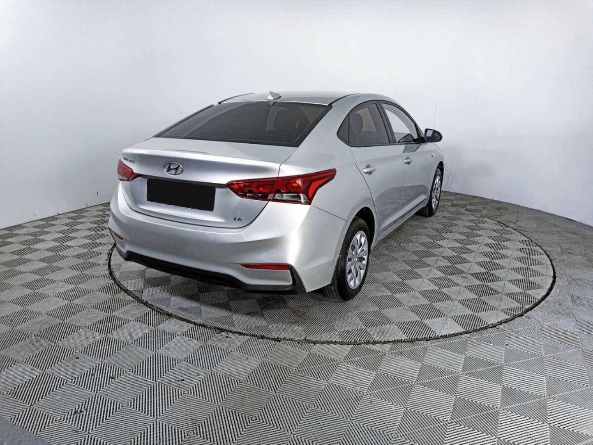 Hyundai Solaris с пробегом — 2017 год. Фото: #4
