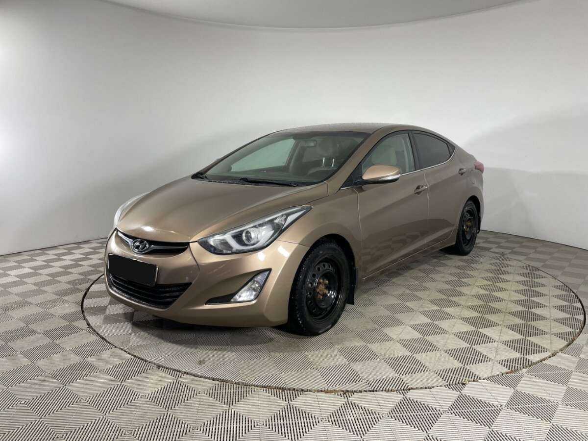 Hyundai Elantra с пробегом — 2014 год. Фото: #0
