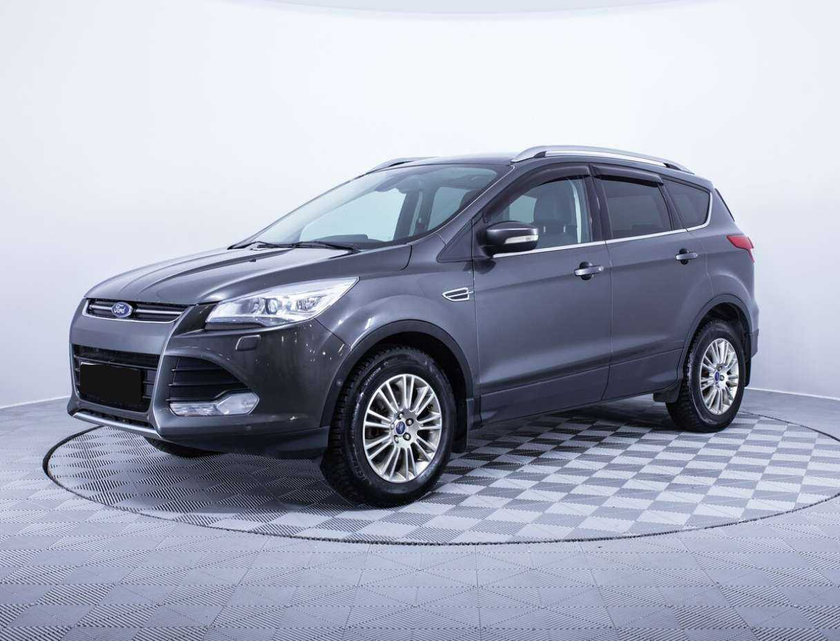 Ford Kuga с пробегом — 2015 год. Фото: #0