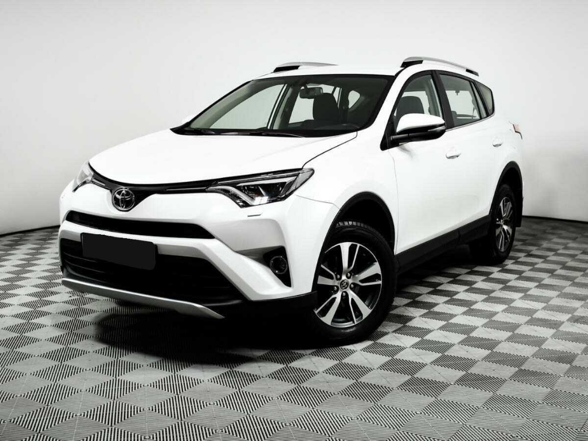 Toyota RAV4 с пробегом — 2018 год. Посмотреть фото