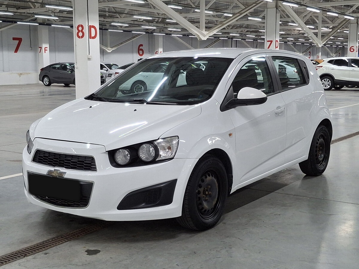 Chevrolet Aveo с пробегом — 2015 год. Посмотреть фото
