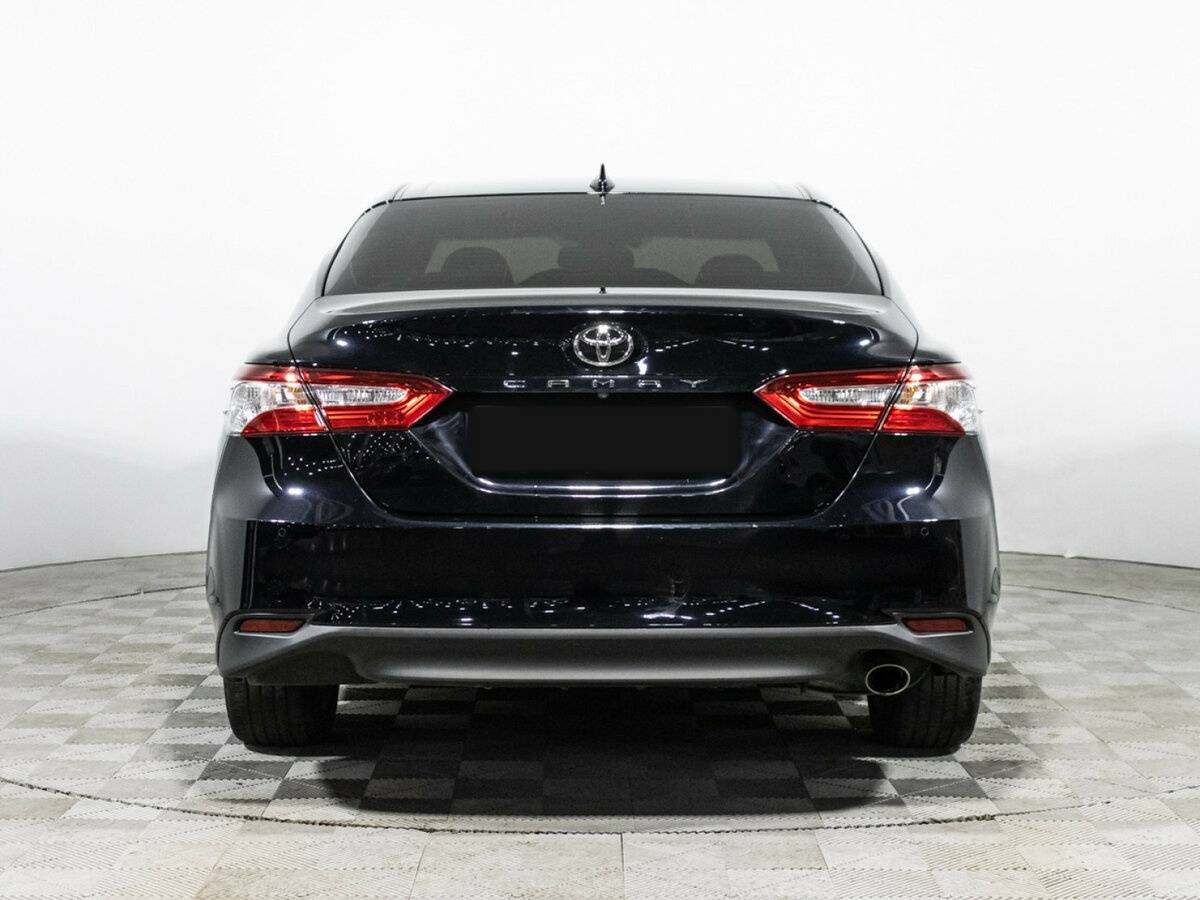 Toyota Camry с пробегом — 2019 год. Фото: #5
