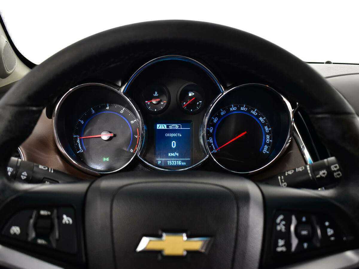Chevrolet Cruze с пробегом — 2013 год. Фото: #10