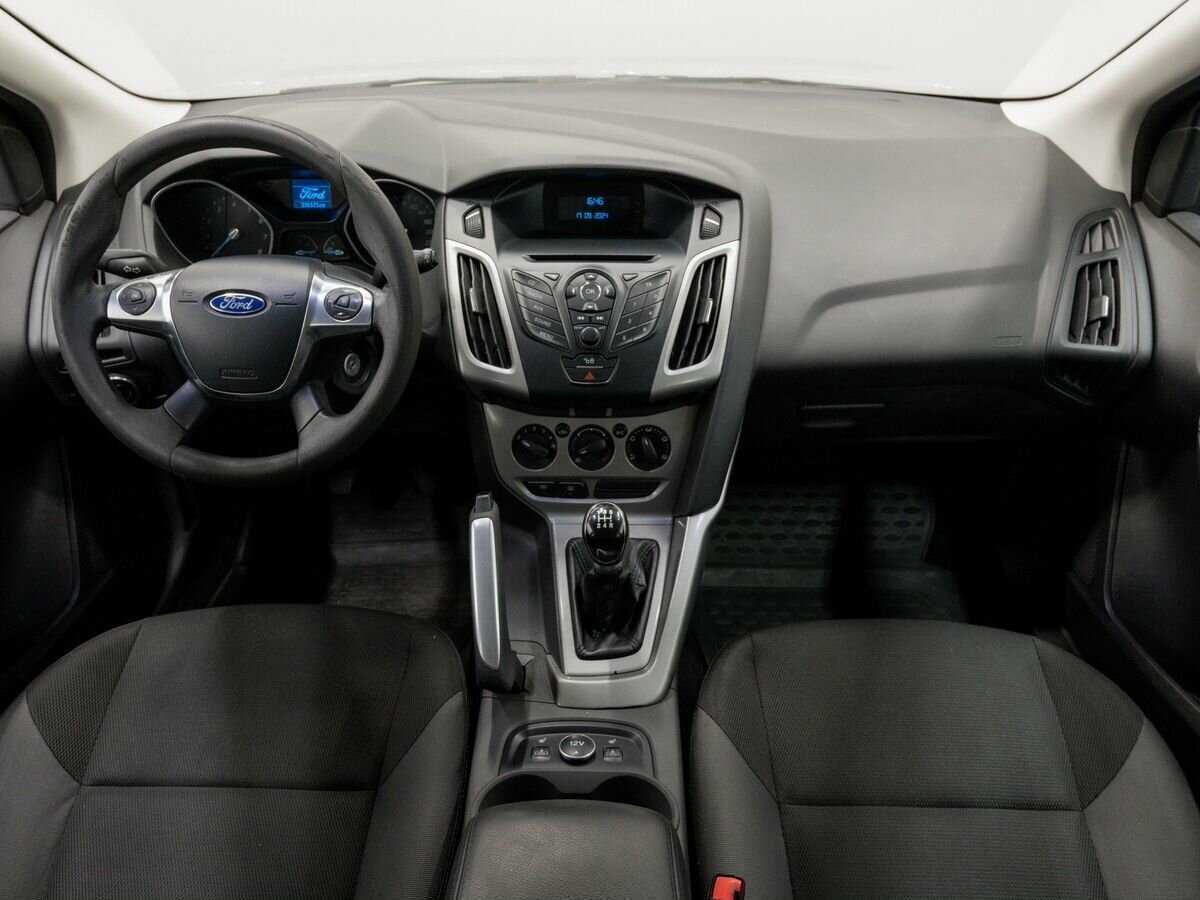 Ford Focus с пробегом — 2012 год. Фото: #9